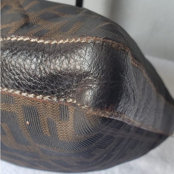 Fendi ZUcca unisex Messenger Bag - Picture 11 of 11